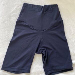 American Eagle Crossover front bike shorts